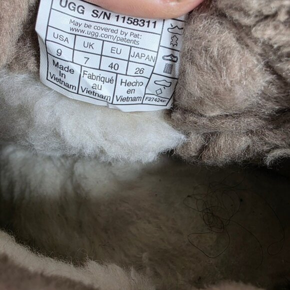 UGG‎ Classic Ultra Mini Platform Boots Taupe Suede Shearling Lined Women Size 9 - Picture 8 of 8